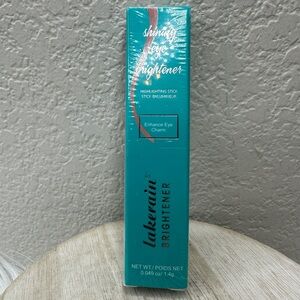 $7 🌙 Waterproof Eyeshadow/ Eyeliner In Rose Gold Pen Cream + Sharpener‎